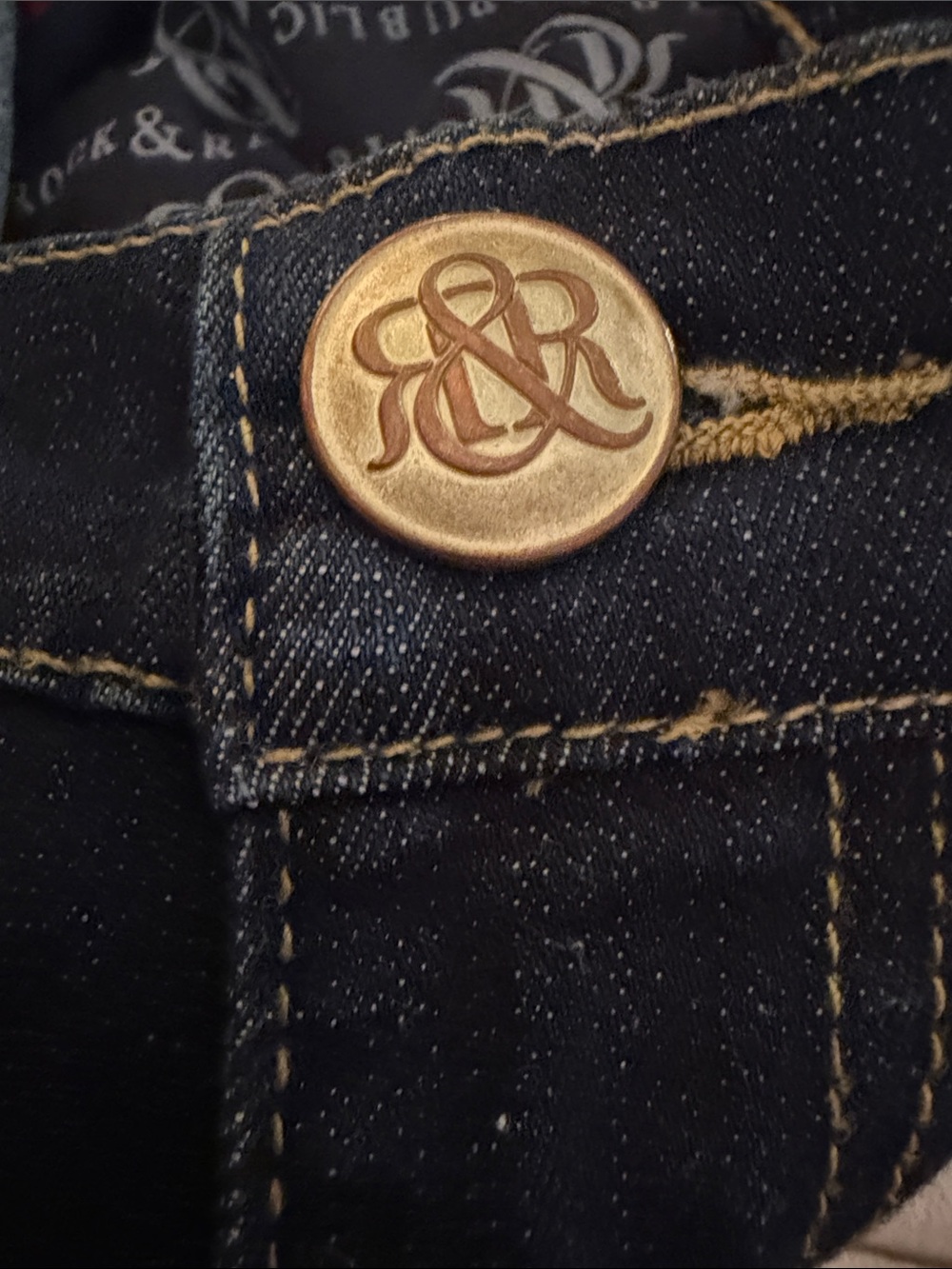 Rock & Republic Kasandra Bootcut Dark Wash Jeans Sz 8 - Picture 3 of 4
